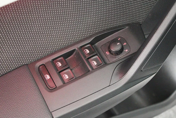 SEAT Arona - Afbeelding 17 van 30