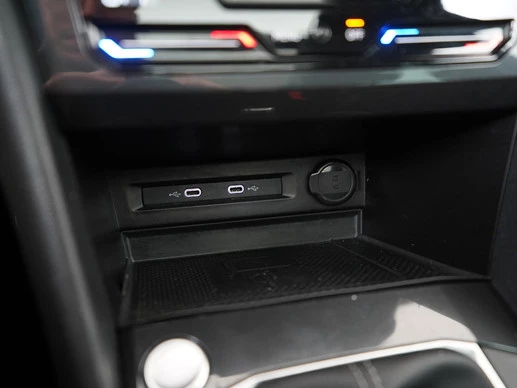 Volkswagen Tiguan - Afbeelding 12 van 30