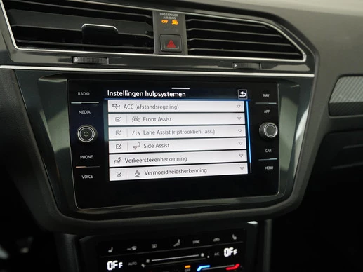 Volkswagen Tiguan - Afbeelding 23 van 30