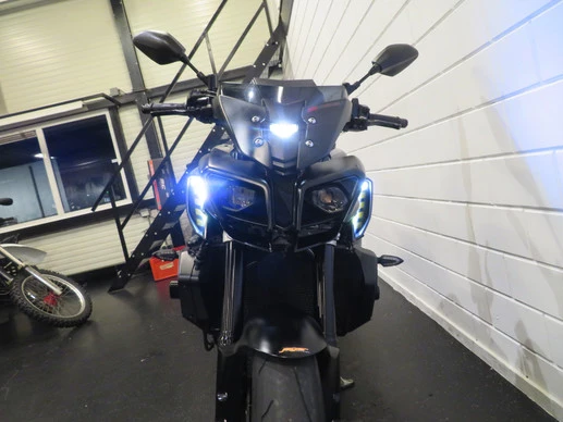 Yamaha MT 10 - Afbeelding 9 van 14