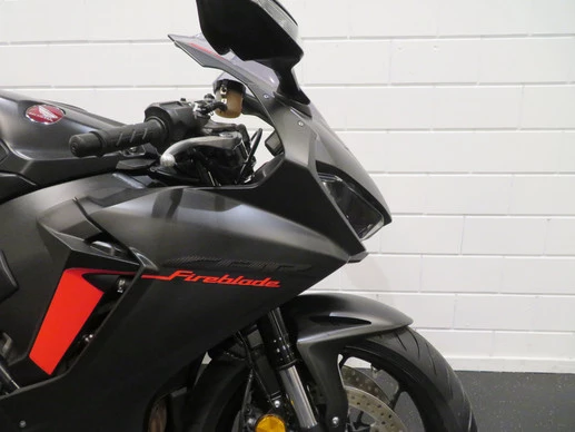 Honda CBR 1000 RR - Afbeelding 4 van 14
