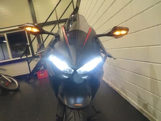 Honda CBR 1000 RR - Afbeelding 8 van 14