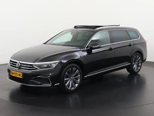 Volkswagen Passat - Afbeelding 1 van 30