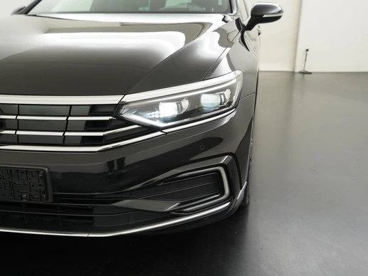 Volkswagen Passat - Afbeelding 25 van 30