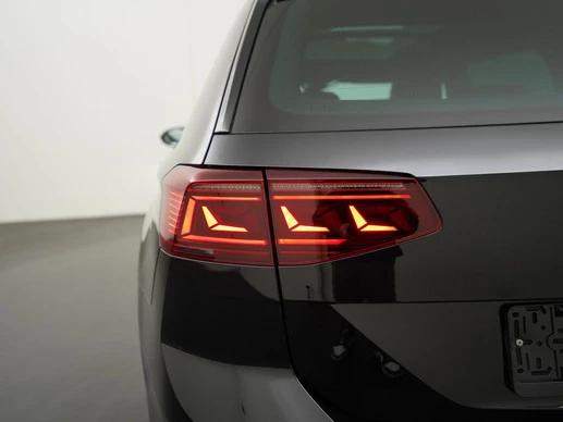 Volkswagen Passat - Afbeelding 28 van 30