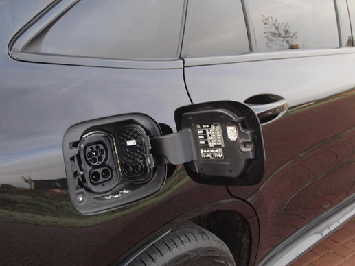 Mercedes-Benz EQC - Afbeelding 12 van 30