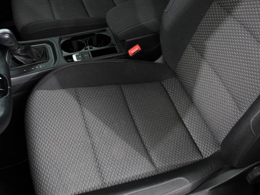 Volkswagen Touran - Afbeelding 24 van 30