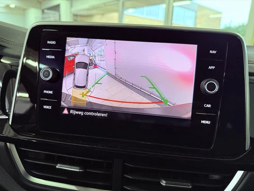 Volkswagen T-Roc - Afbeelding 7 van 24