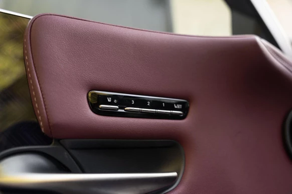 Lexus LS - Afbeelding 28 van 30