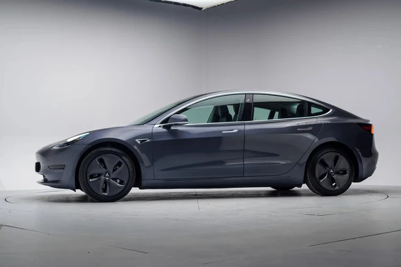 Tesla Model 3 - Afbeelding 2 van 30