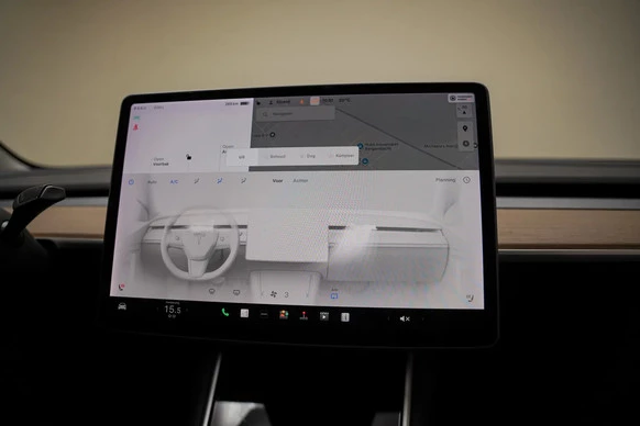 Tesla Model 3 - Afbeelding 9 van 30