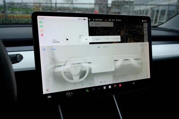 Tesla Model 3 - Afbeelding 14 van 30