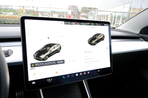 Tesla Model 3 - Afbeelding 15 van 30
