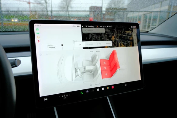 Tesla Model 3 - Afbeelding 16 van 30