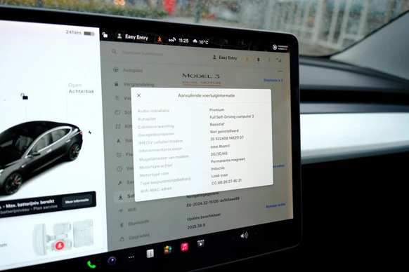 Tesla Model 3 - Afbeelding 30 van 30