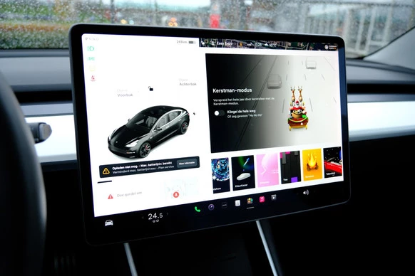 Tesla Model 3 - Afbeelding 23 van 30