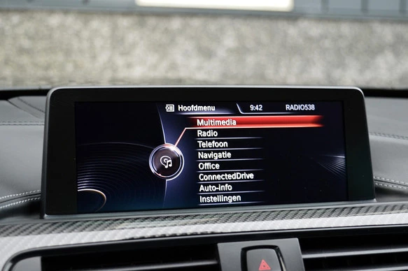 BMW M4 - Afbeelding 27 van 30