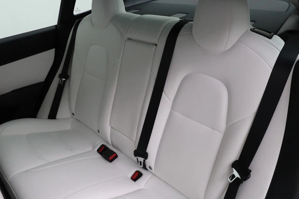 Tesla Model 3 - Afbeelding 11 van 28