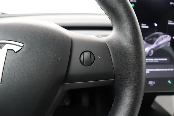Tesla Model 3 - Afbeelding 21 van 28