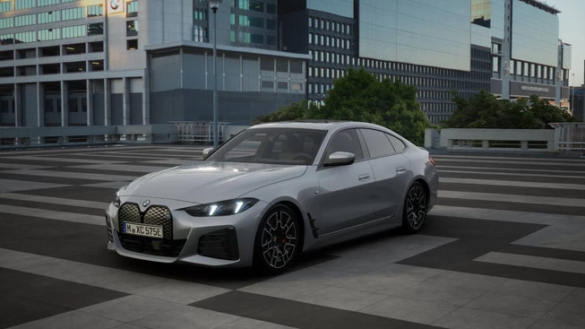 BMW i4 - Afbeelding 1 van 10