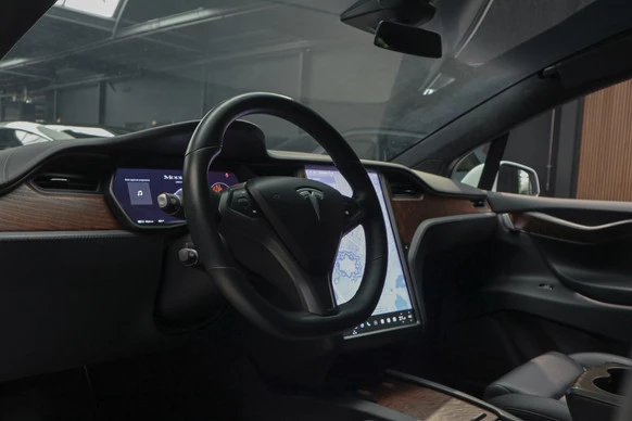 Tesla Model X - Afbeelding 16 van 30