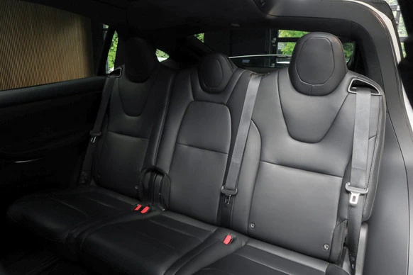 Tesla Model X - Afbeelding 22 van 30