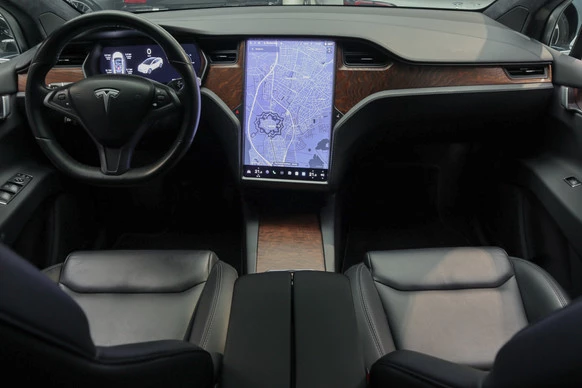 Tesla Model X - Afbeelding 27 van 30