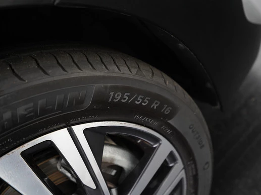 Peugeot 208 - Afbeelding 27 van 30