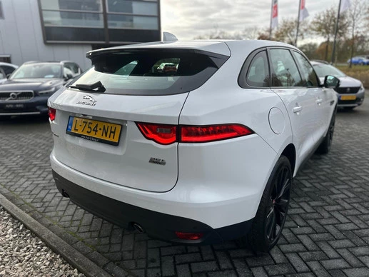 Jaguar F-PACE - Afbeelding 16 van 30