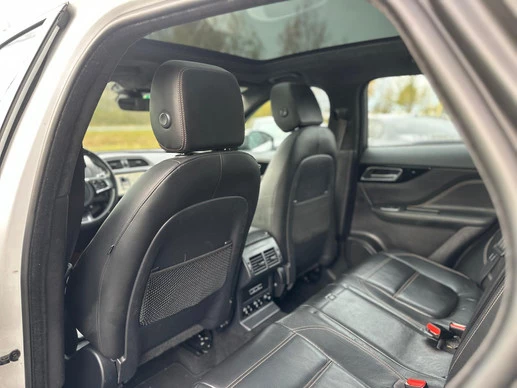 Jaguar F-PACE - Afbeelding 22 van 30