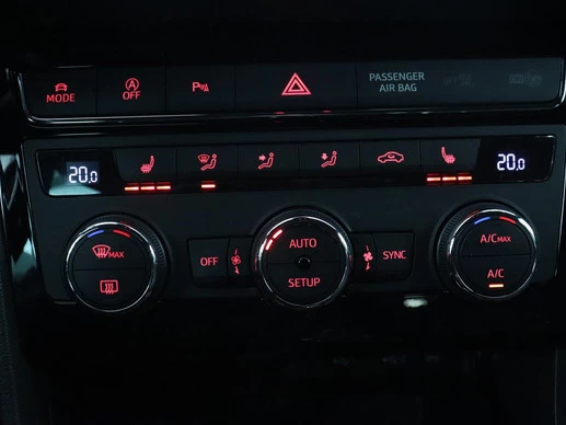 SEAT Leon - Afbeelding 28 van 30