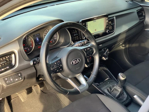 Kia Rio - Afbeelding 11 van 19