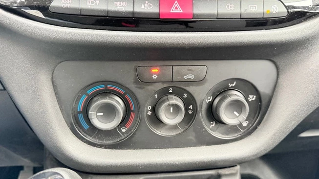 Fiat Doblò - Afbeelding 21 van 28