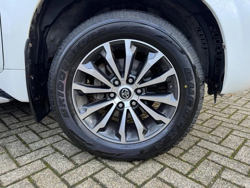 Toyota Land Cruiser - Afbeelding 9 van 30