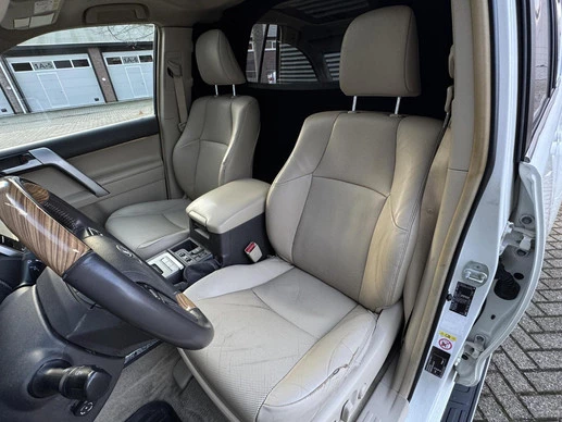 Toyota Land Cruiser - Afbeelding 13 van 30