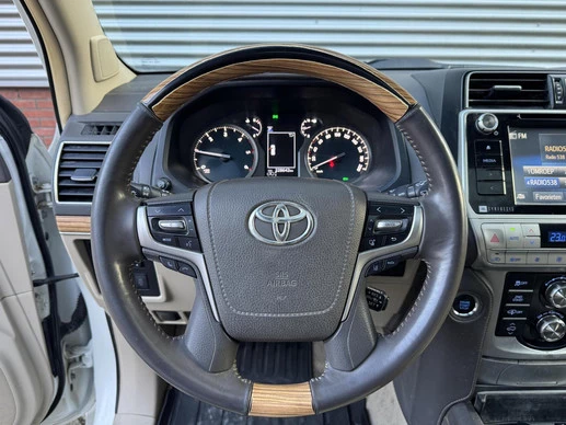Toyota Land Cruiser - Afbeelding 15 van 30