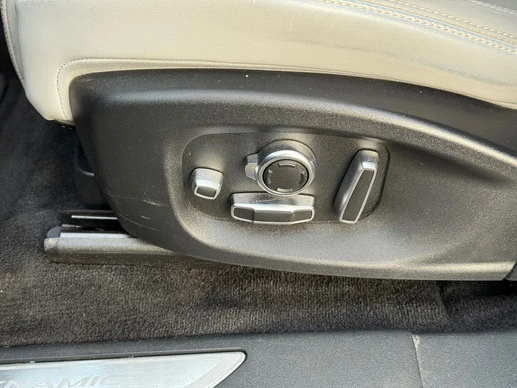 Jaguar E-PACE - Afbeelding 8 van 30