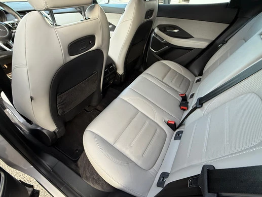 Jaguar E-PACE - Afbeelding 10 van 30