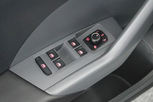 Volkswagen T-Cross - Afbeelding 18 van 30