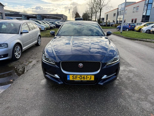 Jaguar XE - Afbeelding 12 van 30