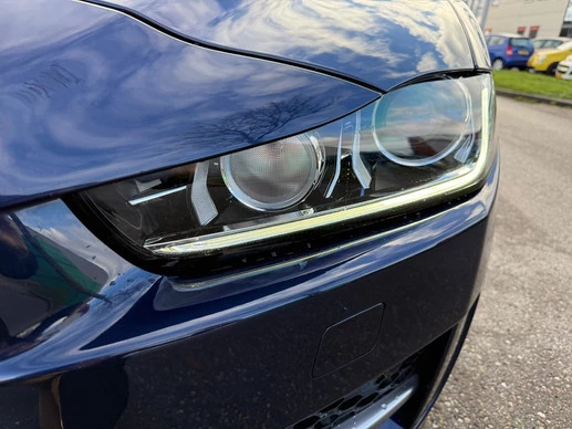 Jaguar XE - Afbeelding 13 van 30