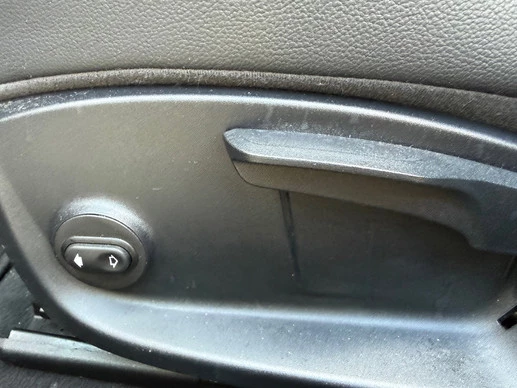 Jaguar XE - Afbeelding 19 van 30