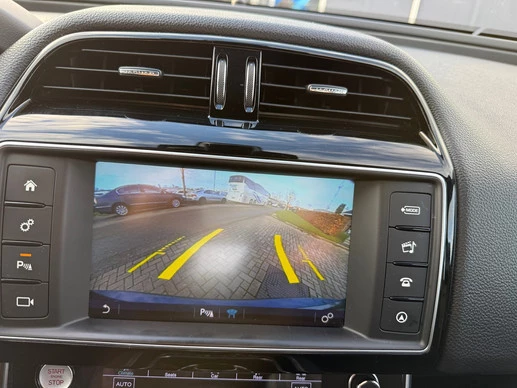 Jaguar XE - Afbeelding 23 van 30