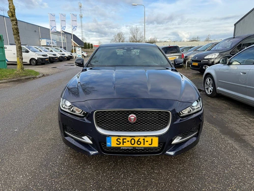 Jaguar XE - Afbeelding 24 van 30