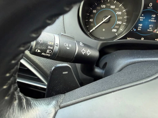 Jaguar XE - Afbeelding 27 van 30