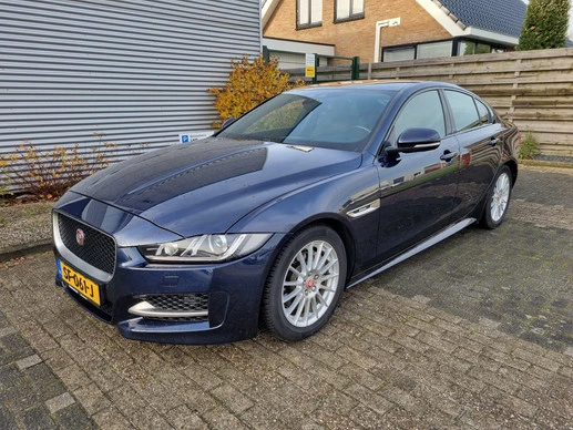 Jaguar XE - Afbeelding 2 van 30