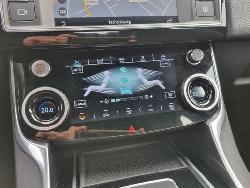 Jaguar XE - Afbeelding 14 van 30