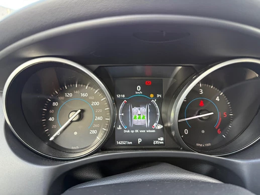 Jaguar XE - Afbeelding 17 van 30