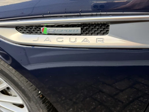 Jaguar XE - Afbeelding 19 van 30