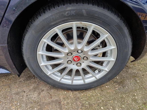 Jaguar XE - Afbeelding 30 van 30